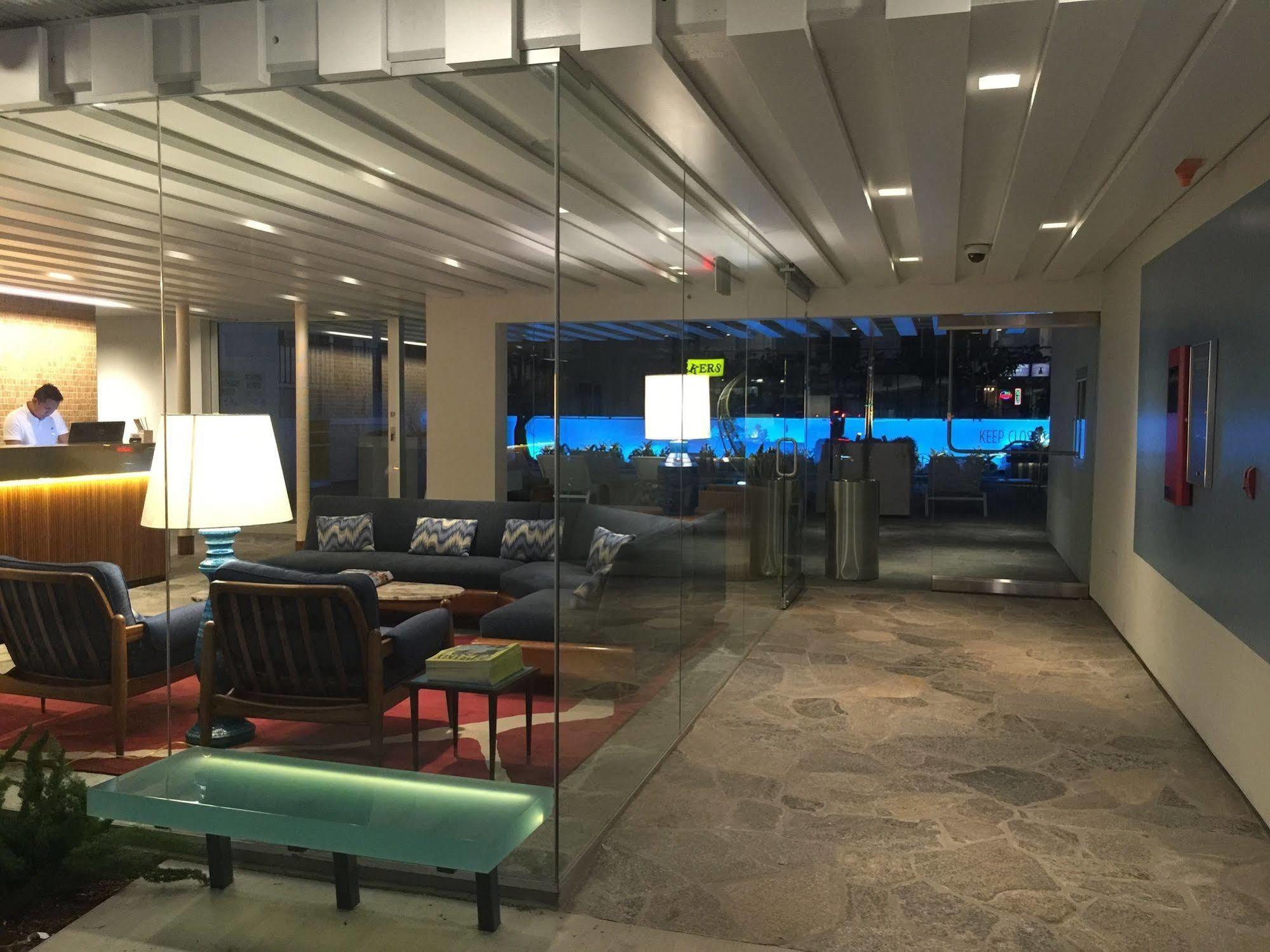 Beverly Laurel Hotel Los Angeles Exterior photo